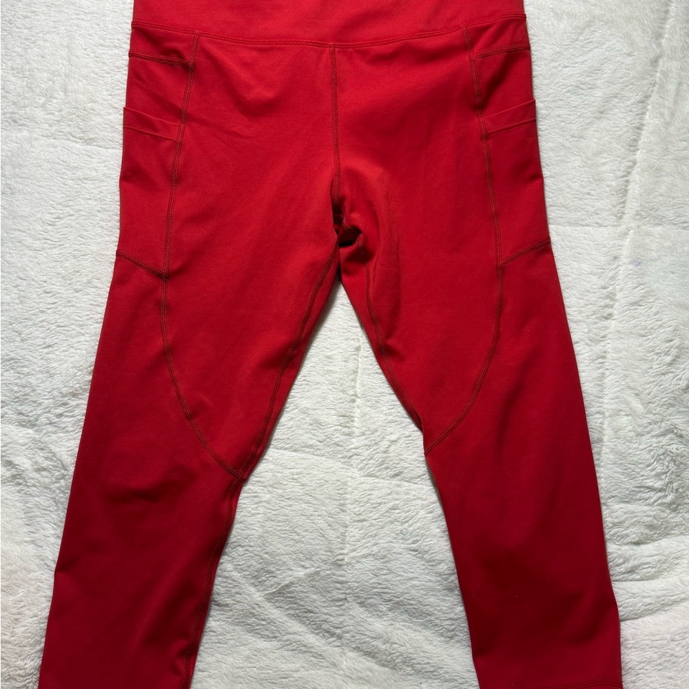 NWOT Women’s Ziya Active Red Capris Sz 8/10